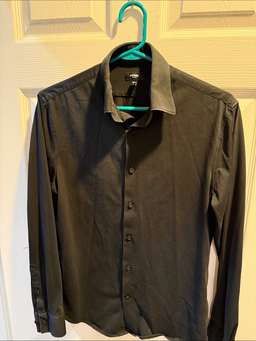 Express Men’s Black Long-Sleeve Button-Up Dress Shirt. Slim fit!